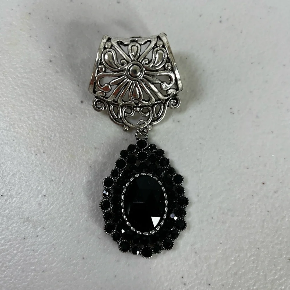 Elegant Silver toned scarf slide/bail  with Black Pendant - scarf jewelry NWOT